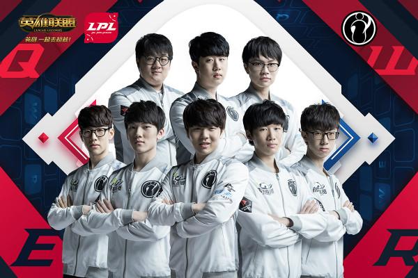 他在举重台 他在举重台