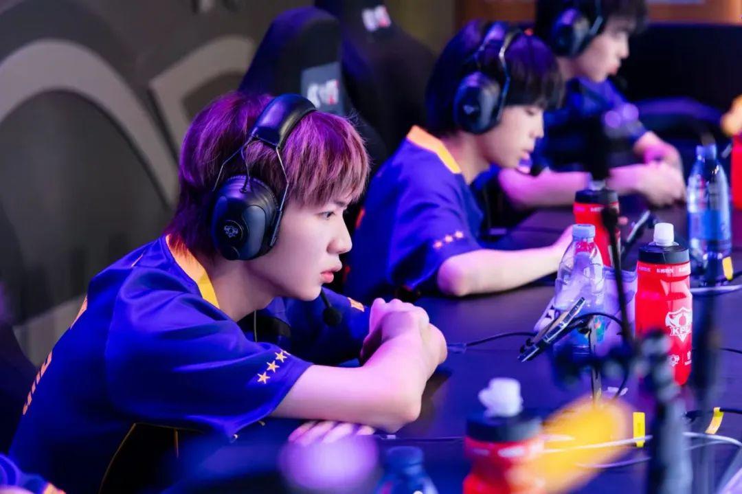 年轻化提速 年轻化提速