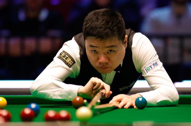 且分布均匀 且分布均匀